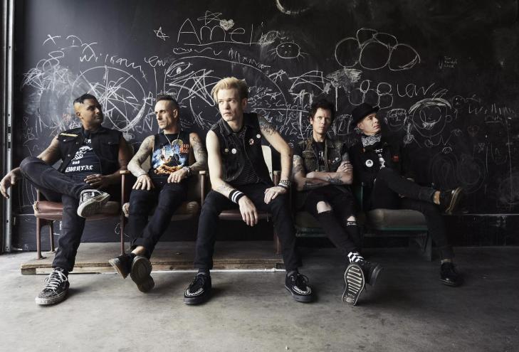 The members of Sum 41