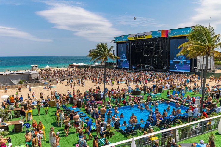 Aerial shot of the crowd and stage at Tortuga Music Festival