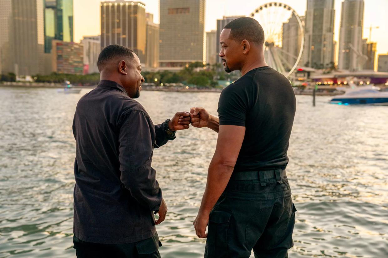 Martin Lawerence and Will Smith by the water's edge in Bad Boys: Ride or Die