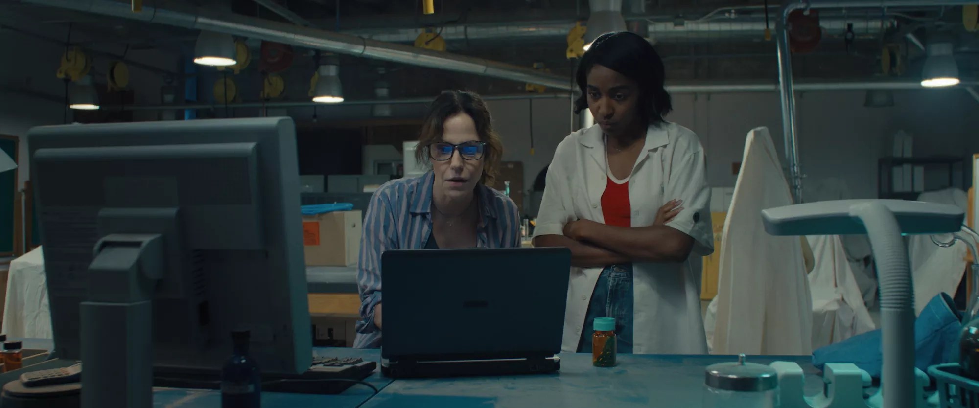 Still of Mary-Louise Parker and Ayo Edebiri in Omni Loop