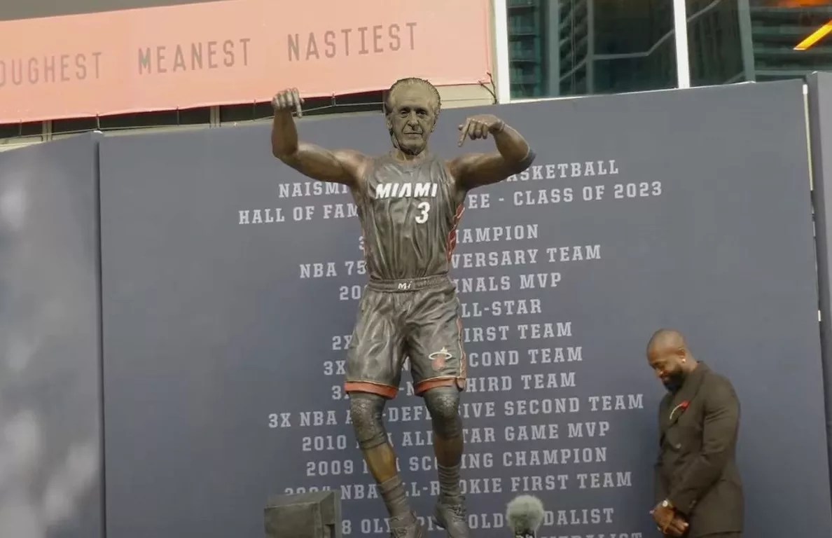 Illustration of Pat Riley's face on Dwyane Statue