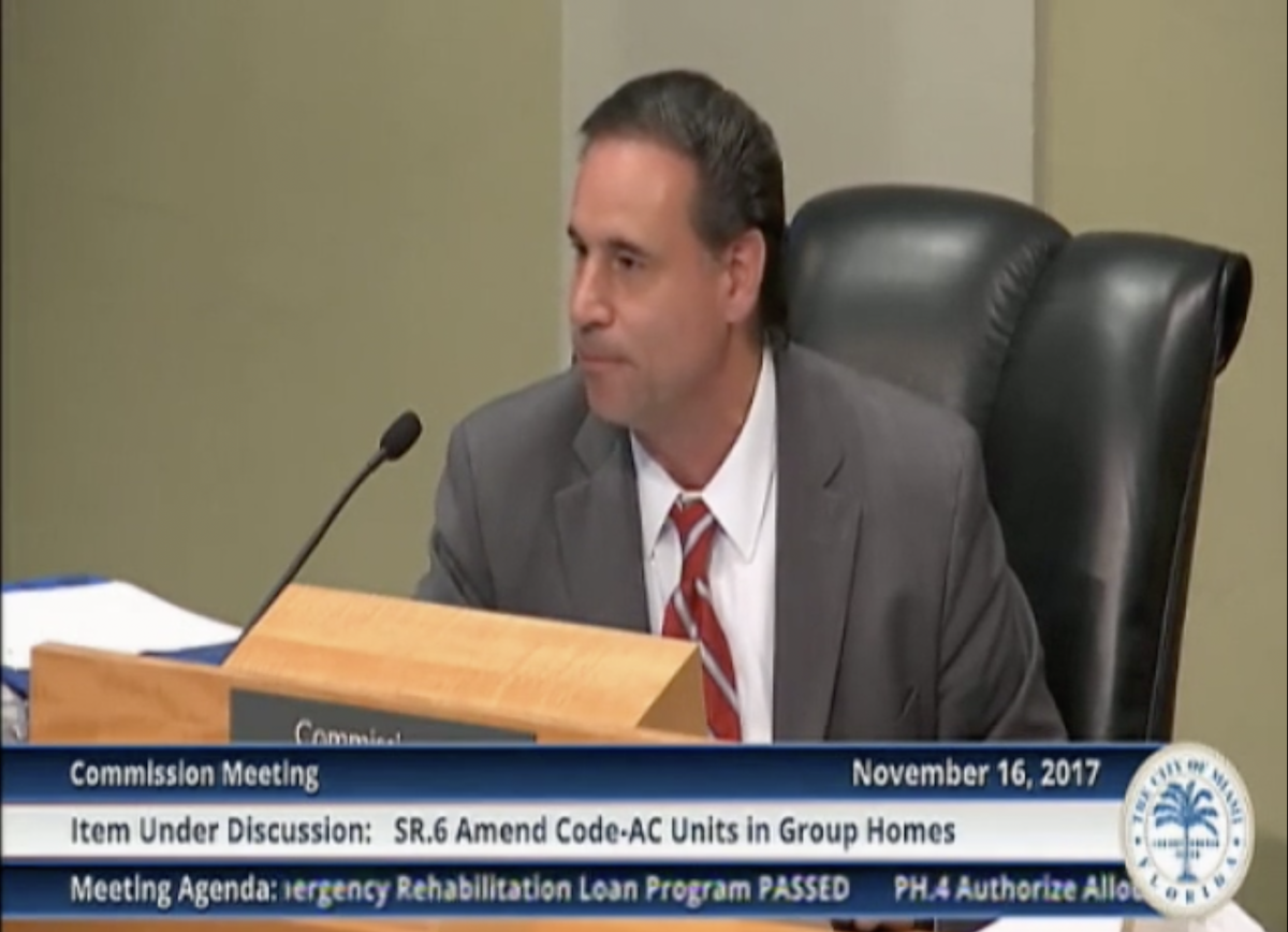 Former Miami city commissioner Frank Carollo speaks during a November 2017 commission meeting.