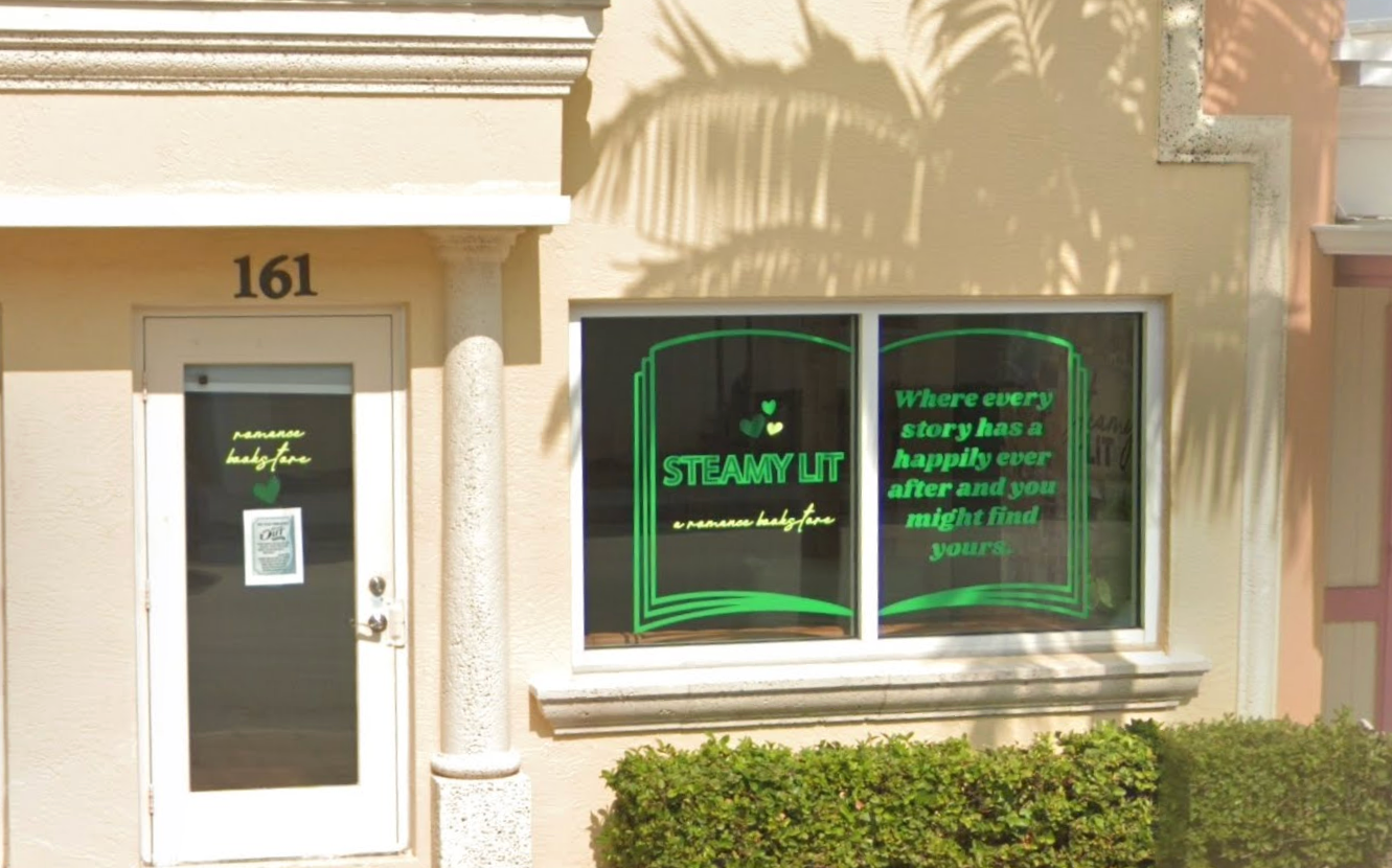 Google Maps screenshot of the Steamy Lit bookstore facade in Deerfield Beach
